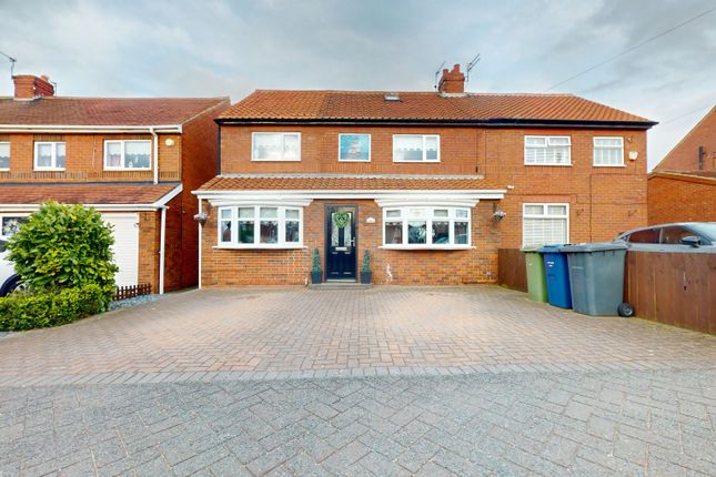 3 bedroom semi-detached house for sale