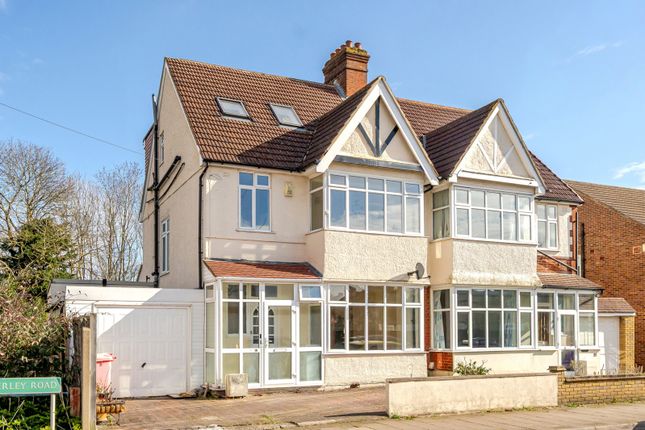 5 bedroom semi-detached house for sale