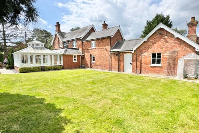 HUMBERSTON AVENUE, HUMBERSTON 4 bed detached house for sale