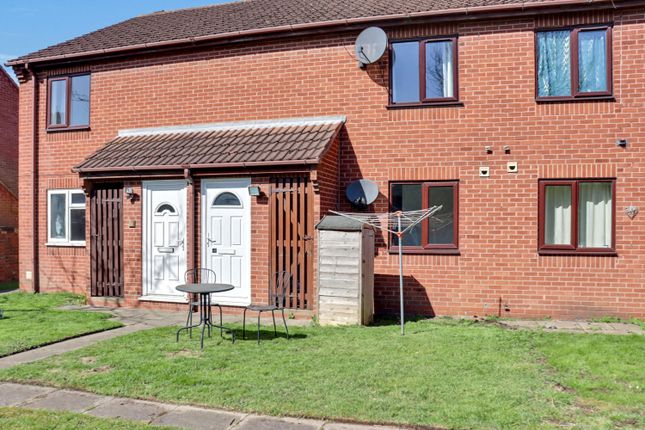 1 bedroom ground floor flat for sale