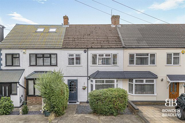 Ashvale Gardens, Collier Row, Romford 3 bed terraced house for sale