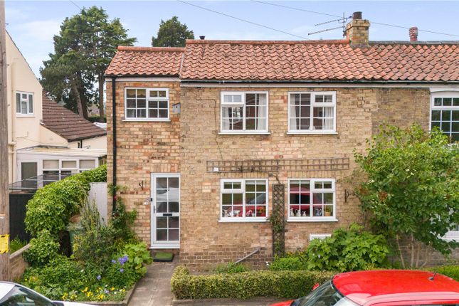 2 bedroom semi-detached house for sale