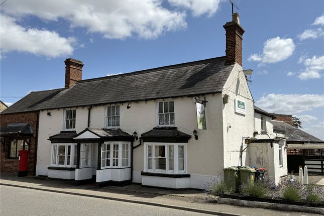 High Street, Stoke Goldington... 3 bed semi