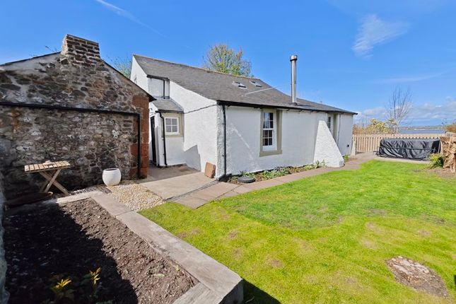 2 bedroom detached house for sale