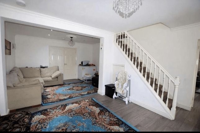 Feltham, Feltham TW14 7 bed semi