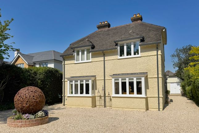 Milford Road, Lymington SO41 3 bed detached house for sale