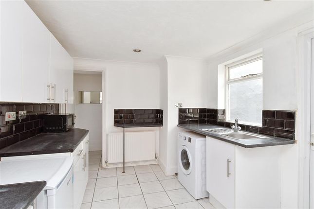 3 bed end terrace house