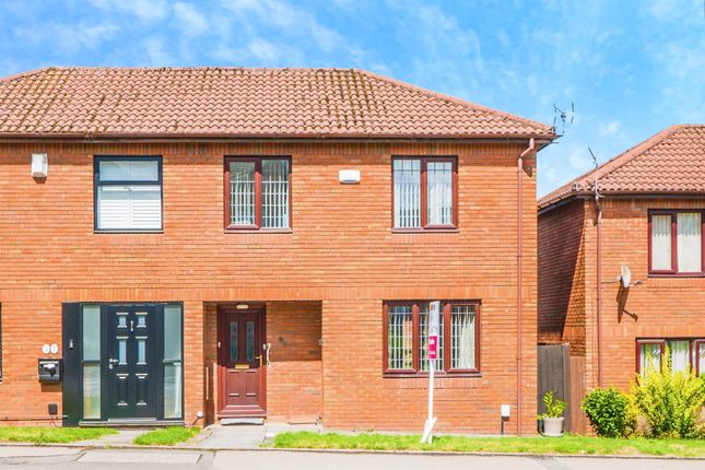 3 bedroom semi-detached house for sale