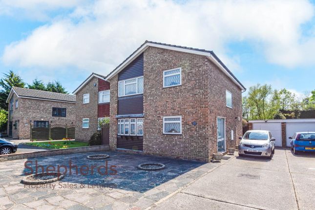 The Oval, Broxbourne EN10 4 bed detached house for sale