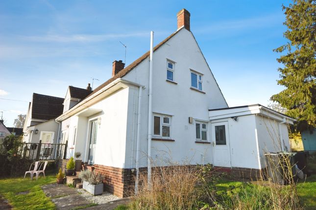 2 bedroom semi-detached house for sale