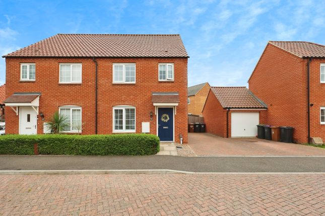 Memorial Gardens, Branston, Lincoln... 3 bed semi