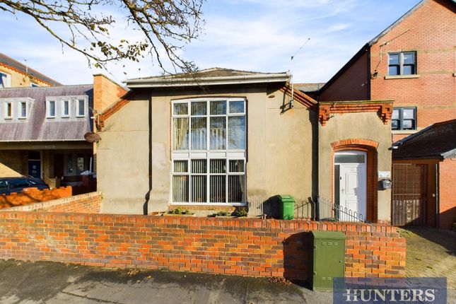 Tennyson Avenue, Bridlington 3 bed end of terrace house for sale
