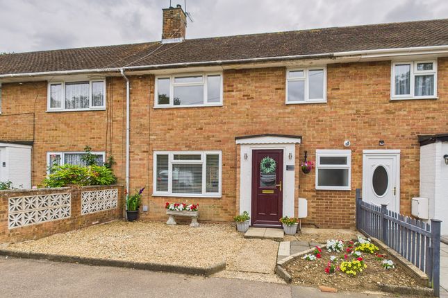 Pulleys Close, Warners End, HP1 3 bed terraced house for sale