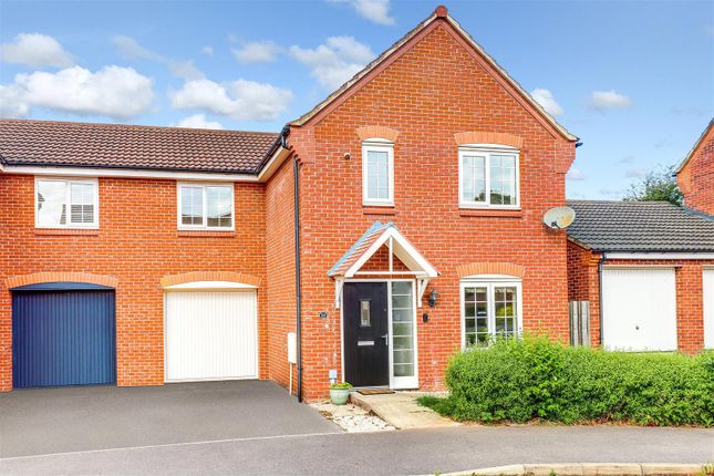 Axmouth Drive, Mapperley NG3 4 bed semi