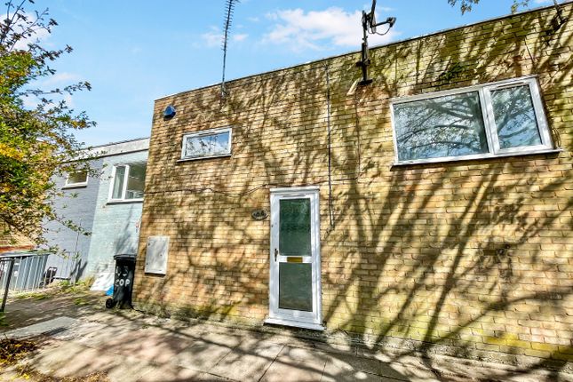 Copenhagen Close, Luton... 2 bed maisonette for sale
