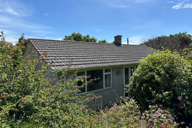 6 Meres Valley, Mullion TR12 2 bed detached bungalow for sale