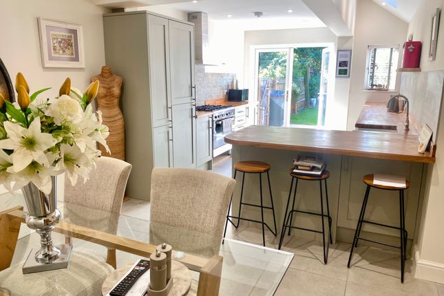 Beaconsfield HP9 3 bed terraced house for sale