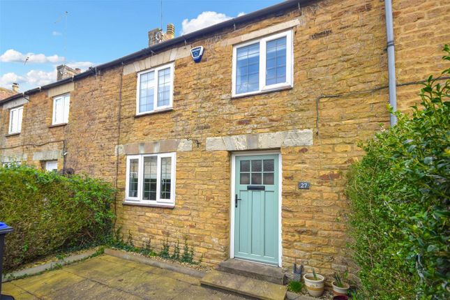 Moulton Lane, Boughton, Northampton 2 bed cottage for sale