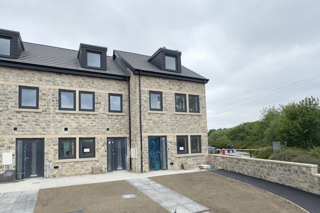 Manywell Heights, Cullingworth, BD13 3 bed townhouse for sale