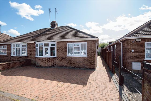 Oxford Street, Finedon, Wellingborough 2 bed semi