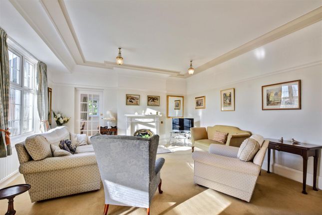 Beeston Fields Drive, Bramcote 5 bed detached house for sale