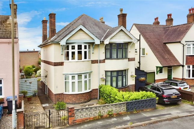 3 bed semi-detached house