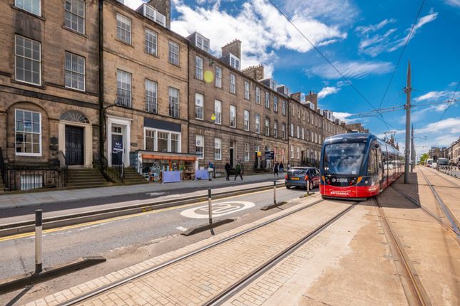 45/4 York Place, Edinburgh, EH1 1 bed flat for sale