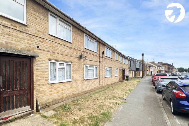 Milton Road, Swanscombe, Kent, DA10 2 bed flat for sale