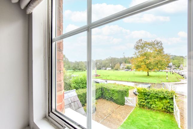 The Common, Chipperfield, WD4 2 bed end of terrace house for sale