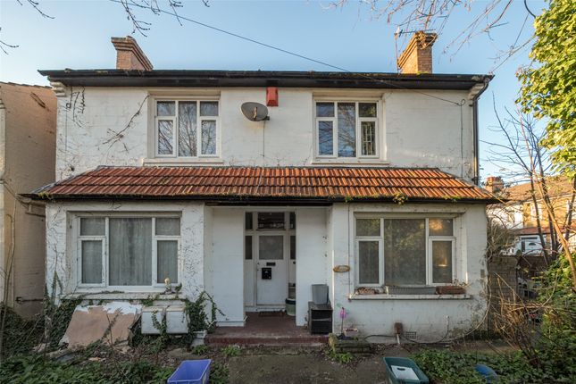 Love Lane, Mitcham CR4 5 bed detached house for sale