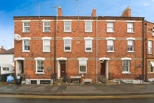 3 bedroom maisonette for sale