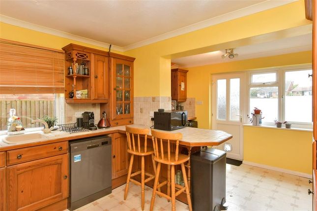 3 bed detached house