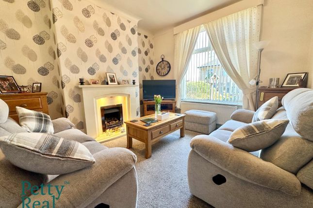 Boulsworth Grove, Colne 3 bed terraced house for sale