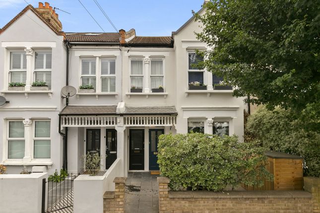 Brookwood Road, London, SW18 2 bed flat for sale