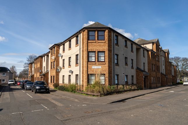 19 The Paddock, Musselburgh, EH21 7SP 3 bed flat for sale