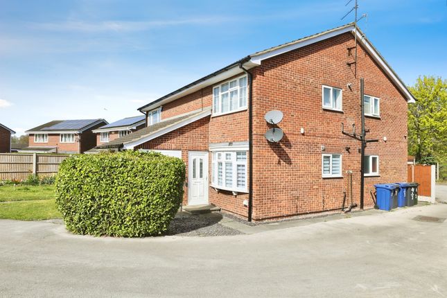 2 bedroom ground floor flat for sale