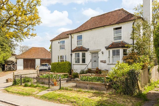 Newtons Hill, Hartfield TN7 4 bed detached house for sale