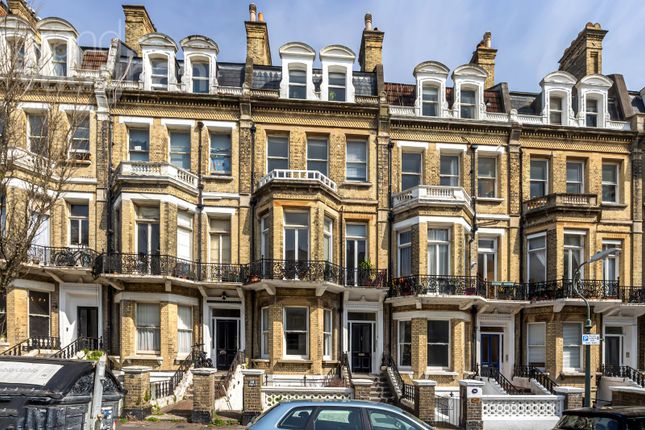 First Avenue, Hove, East Sussex, BN3 1 bed flat for sale