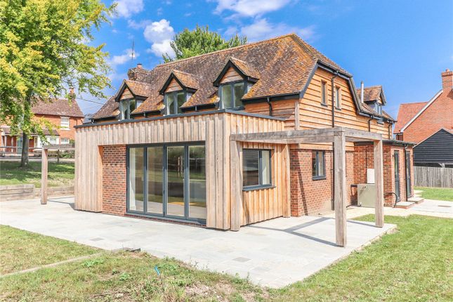 5 bed detached house