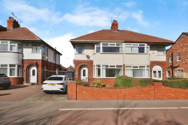 James Reckitt Avenue, Hull,  HU8 0LP 3 bed semi