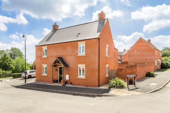Glebe Road, Northampton NN7 4 bed detached house for sale