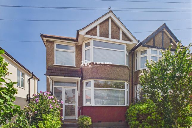 Clovelly Avenue, London 3 bed house for sale