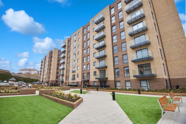 Ellesmere Court, Stirling Drive... 1 bed flat for sale