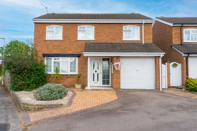 4 bed detached house