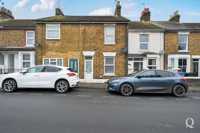 Ufton Lane, Sittingbourne, Kent, ME10 3 bed terraced house for sale