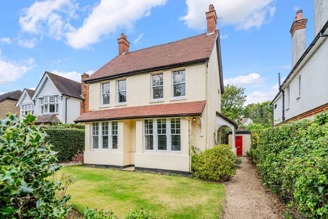 6 bedroom detached house for sale