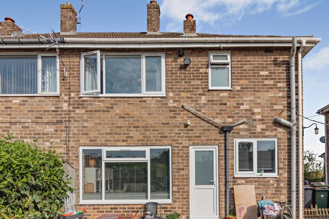 School Road, Laughton, Sheffield, S25 3 bed semi