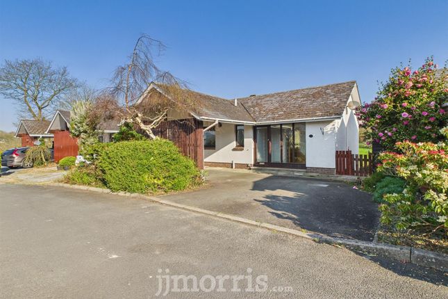 Grove Park, Cardigan 3 bed detached house for sale