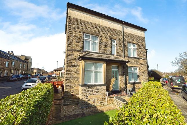 Leeds Road, Bradford BD2 4 bed terraced house for sale