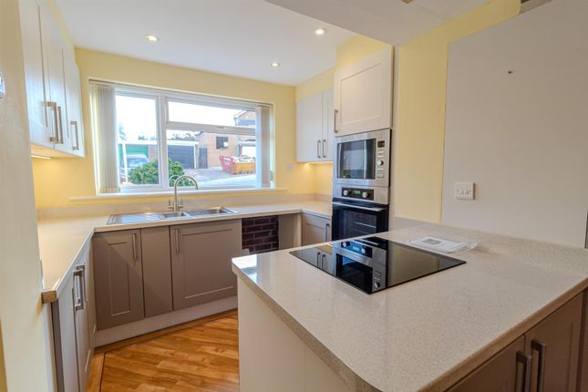 Fairview Road, Woodthorpe, Nottingham 2 bed detached house for sale